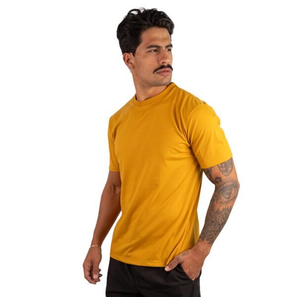 CAMISETA BASICA LISA CARAMELO - Imagem 5