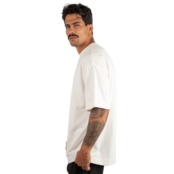 CAMISETA OVERSIZED MALHÃO LISA OFF WHITE - Imagem 3