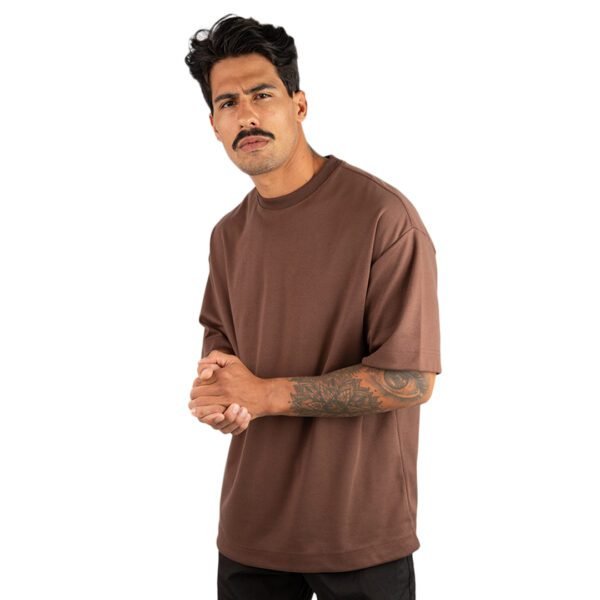 CAMISETA OVERSIZED MALHÃO LISA MARROM - Imagem 6