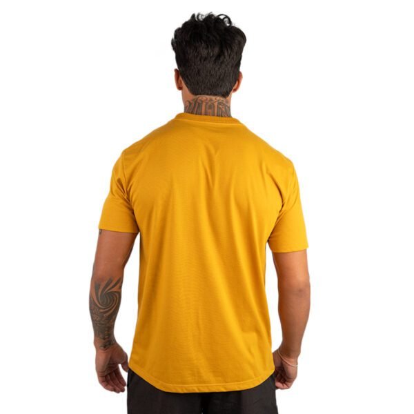 CAMISETA BASICA LISA CARAMELO - Imagem 3