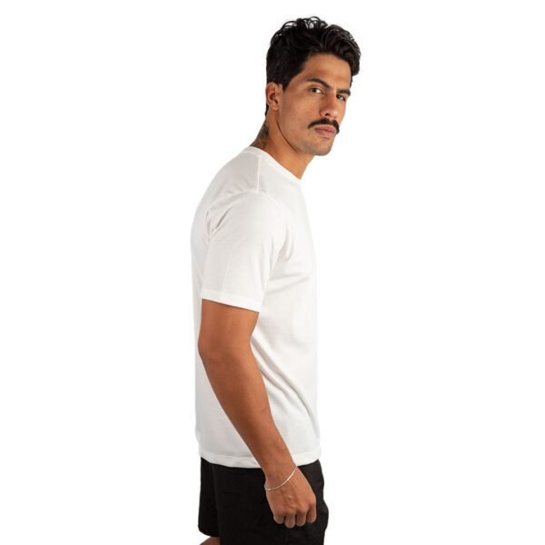 CAMISETA BASICA LISA OFF WHITE - Imagem 4