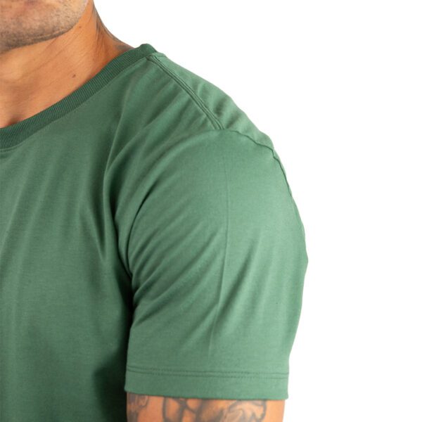 CAMISETA BASICA LISA VERDE MUSGO - Image 8