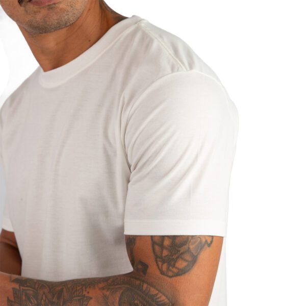 CAMISETA BASICA LISA OFF WHITE - Imagem 8