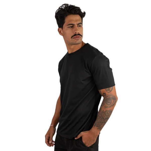CAMISETA BASICA LISA PRETA - Imagem 5