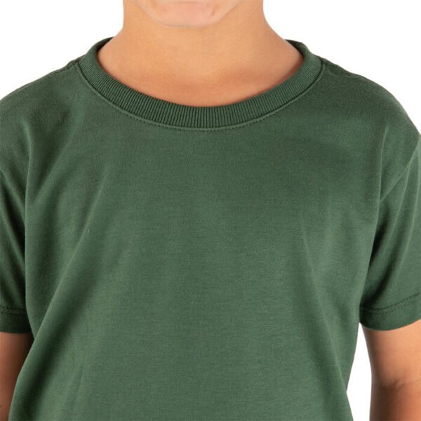 CAMISETA BASICA LISA INFANTIL VERDE MILITAR - Imagem 6