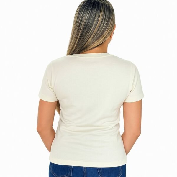 CAMISETA FEMININA LISA COM ELASTANO OFF WHITE - Imagem 2